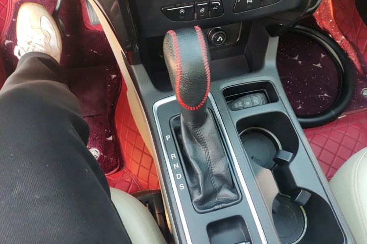 福特 翼虎 2017款 EcoBoost 180 四驱尊翼型中控内饰18