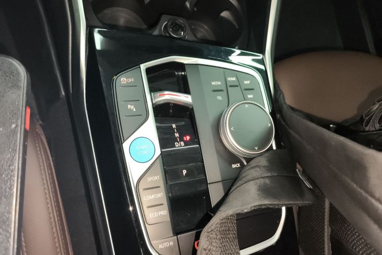 宝马i3 2022款 eDrive 35 L局部细节18