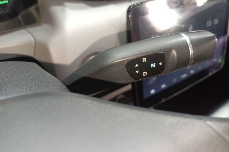 零跑汽车 零跑T03 2021款 400微糖版中控内饰18