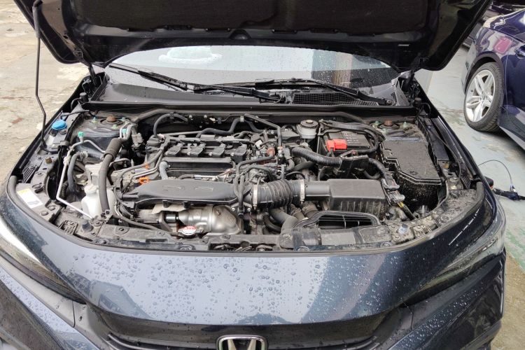 本田 思域 2022款 240TURBO CVT劲动版机舱底盘24