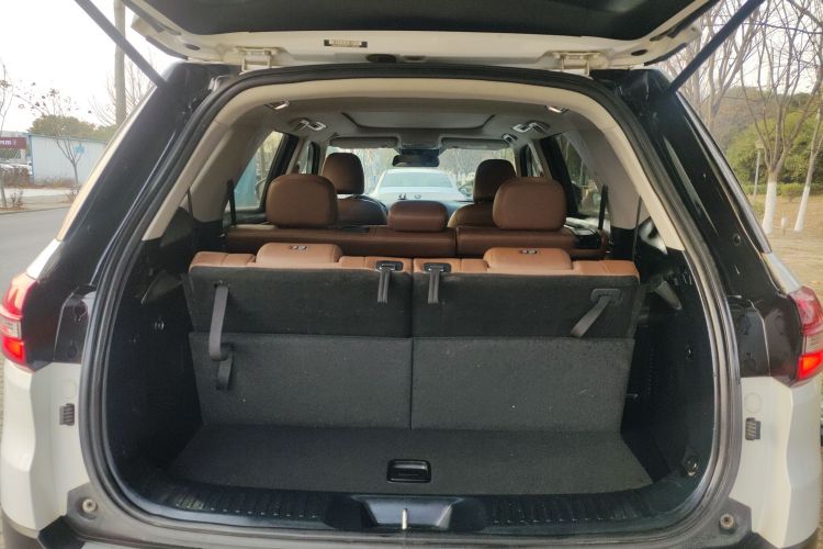 长安CS95 2017款 2.0T 四驱智劲版局部细节23