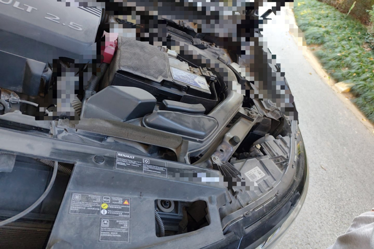 雷诺 科雷傲 2017款 2.5L 两驱尊贵版局部细节9007