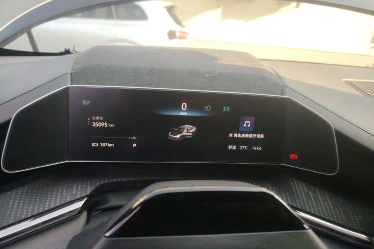 极氪001 2022款 长续航双电机 WE版局部细节14