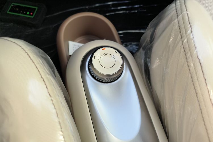 五菱汽车 宏光MINIEV 2025款 四门版 进阶款中控内饰18