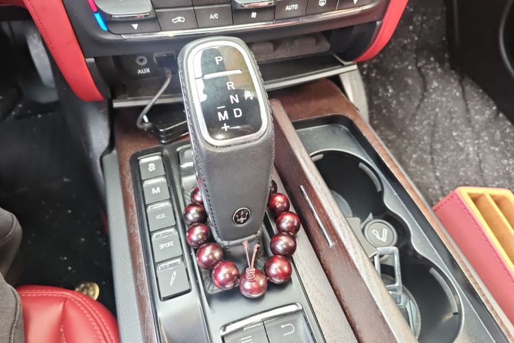 玛莎拉蒂 总裁 2017款 3.0T 标准型中控内饰18