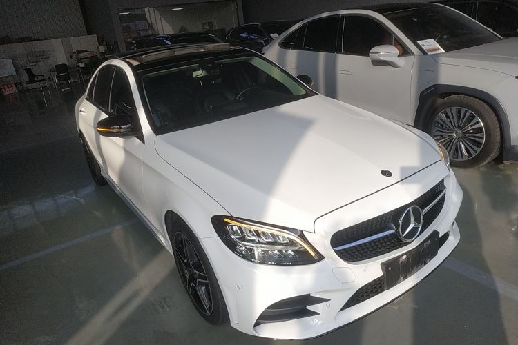奔驰C级 2021款 C 260 L 运动星耀臻藏版车身外观3