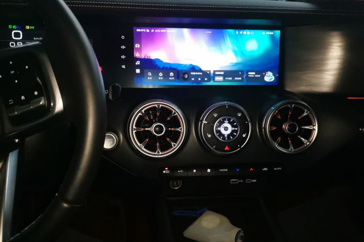 坦克300 2024款 2.0T 征服者中控内饰16