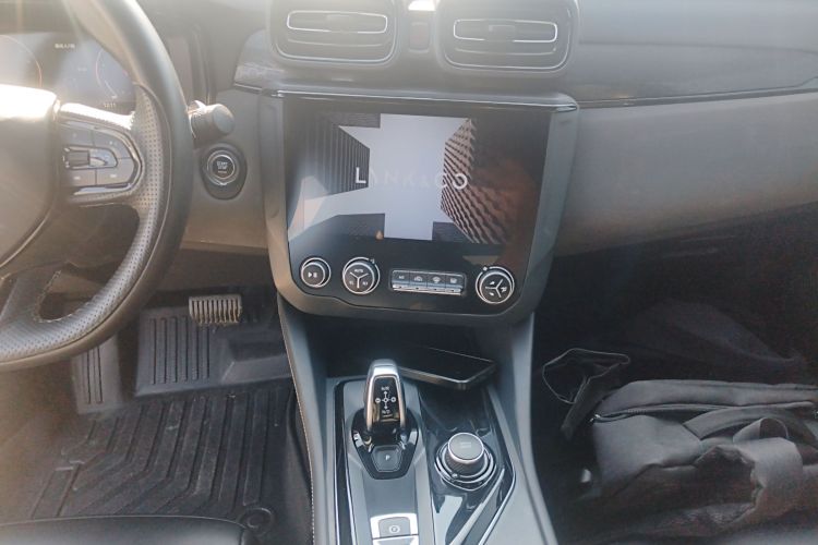领克03 2022款 2.0TD DCT劲Plus中控内饰16
