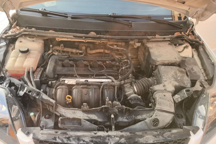 福特 福克斯 2013款 两厢经典 1.8L 手动基本型机舱底盘24