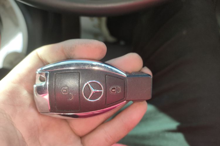 奔驰B级 2019款 B 200 动感型中控内饰7001