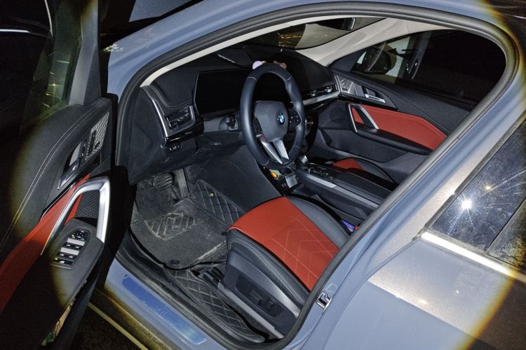 宝马X1 2024款 sDrive25Li X设计套装中控内饰19