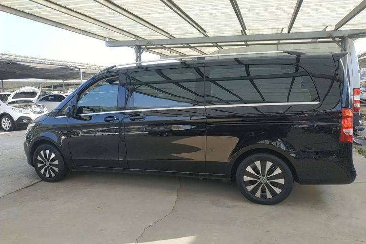 奔驰 威霆 2021款 2.0T 商务版 7座车身外观6003