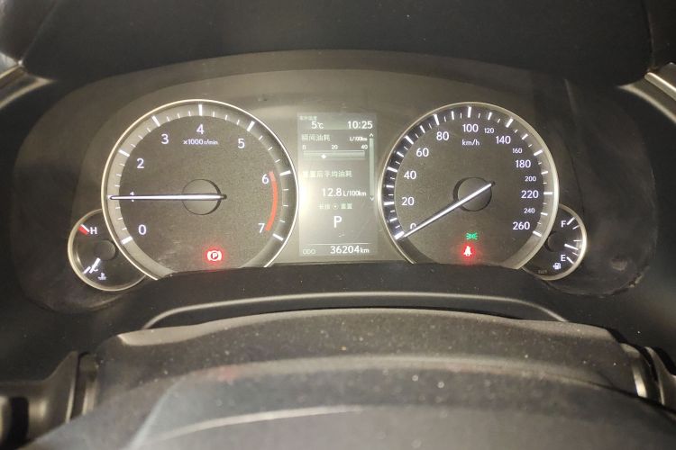 雷克萨斯RX 2020款 改款 300 四驱典雅版中控内饰14