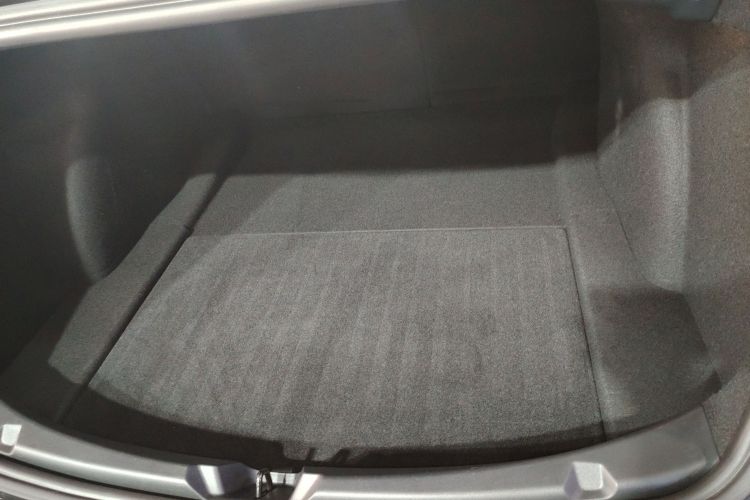 特斯拉 Model 3 2022款 后轮驱动版局部细节23