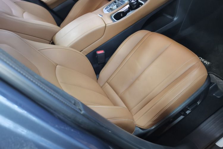 英菲尼迪QX60 2024款 2.0T 悦享版局部细节41