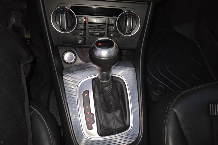 奥迪Q3 2017款 30 TFSI 风尚型局部细节18