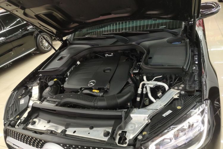 奔驰GLC 2022款 改款 GLC 260 L 4MATIC 豪华型机舱底盘24
