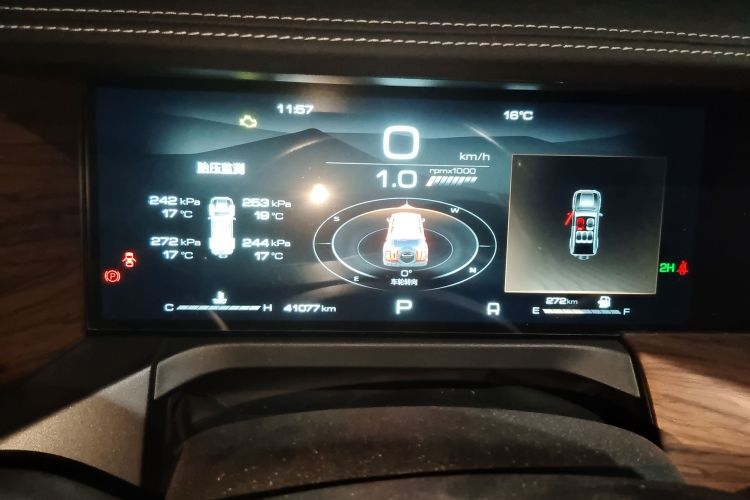 坦克300 2021款 越野版 2.0T 挑战者中控内饰14