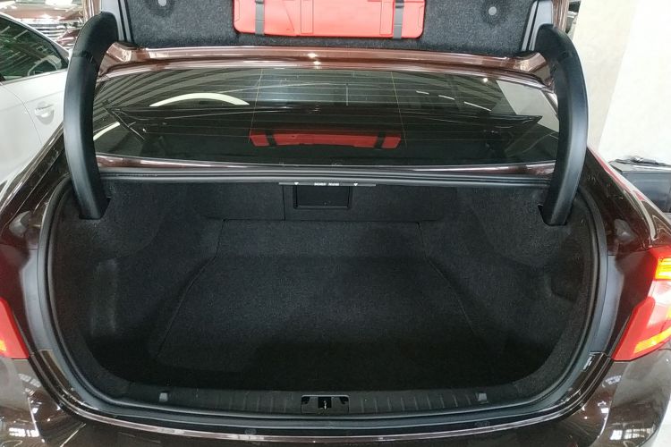 沃尔沃S60 2018款 S60L T3 智进进取版机舱底盘23