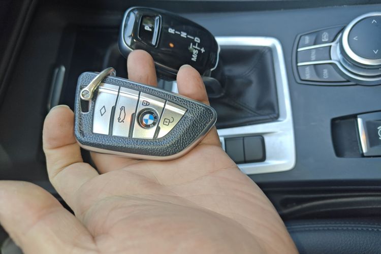 宝马1系 2023款 120i M运动版中控内饰7001