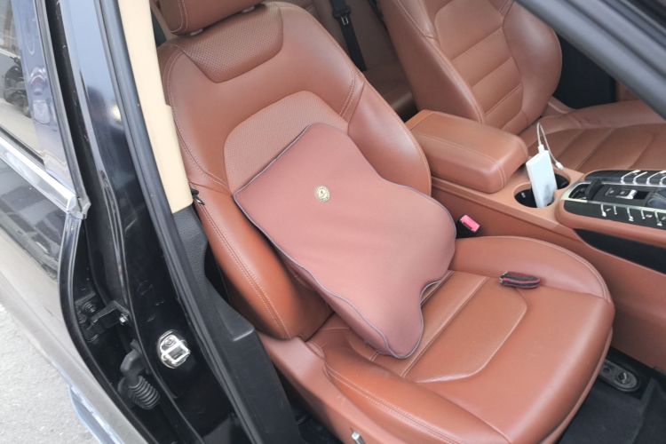 众泰SR9 2017款 2.0T 自动极致之心版局部细节41