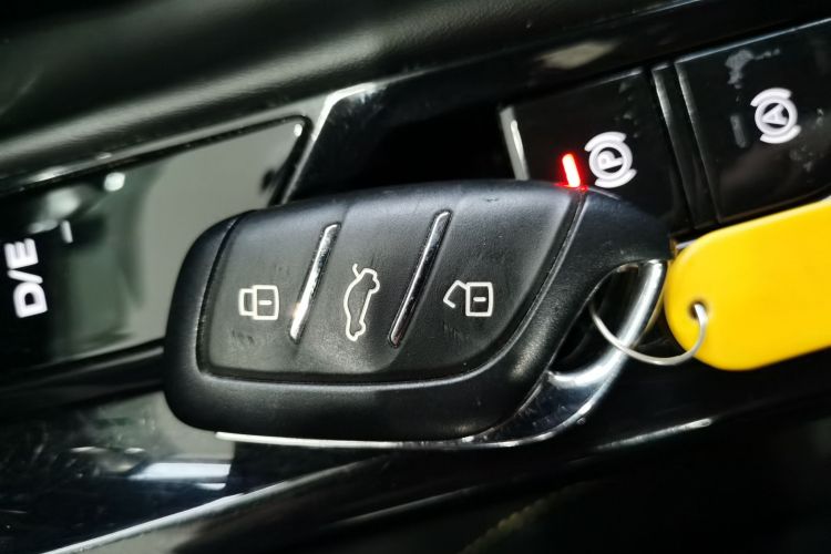 荣威i5 2021款 1.5L CVT铂金版中控内饰11