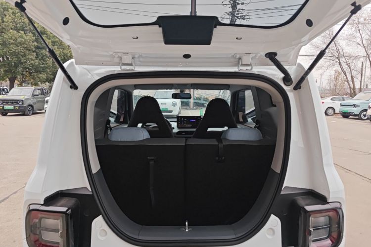 吉利银河 2024款 熊猫mini 200km 耐力熊机舱底盘23