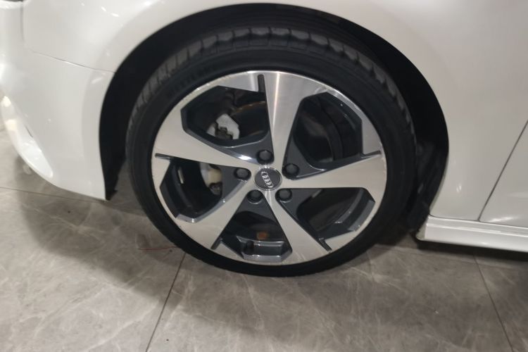 奥迪A3 2018款 30周年年型 Sportback 35 TFSI 运动型车身外观6007