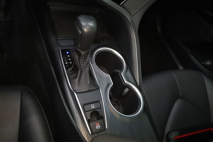 丰田 凯美瑞 2021款 2.0G 豪华版局部细节18