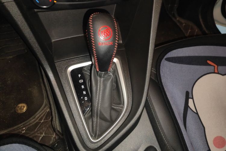 别克 英朗 2021款 改款 典范 1.5L 自动精英型中控内饰18