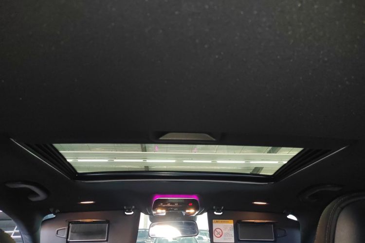 奔驰C级 2022款 C 200 L 运动版中控内饰22