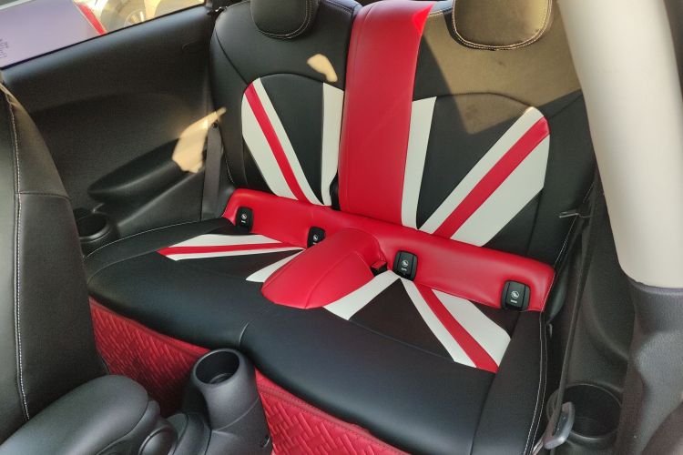 MINI 2018款 1.5T ONE PLUS中控内饰21