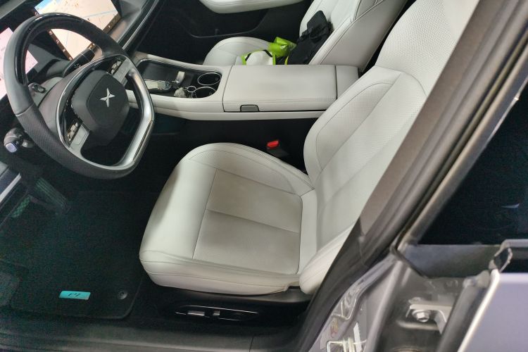 小鹏P7 2023款 P7i 610 Max 性能版中控内饰19