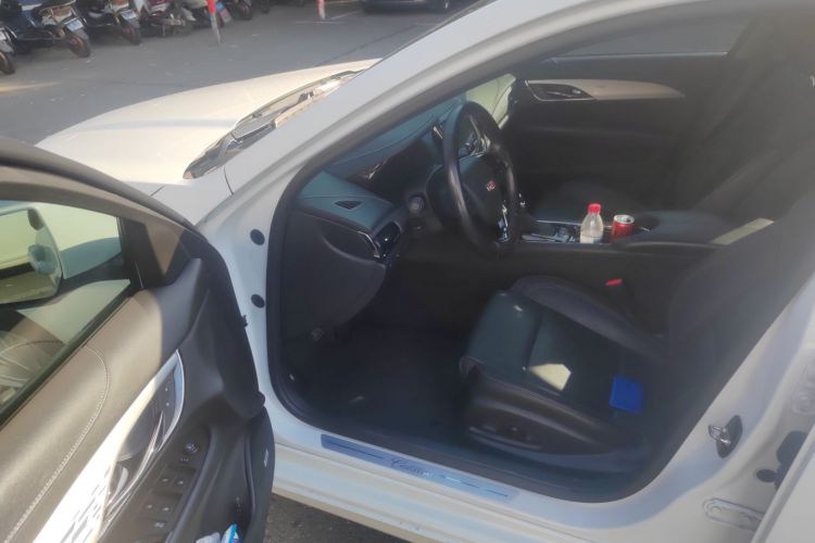 凯迪拉克ATS-L 2017款 28T 时尚型中控内饰20