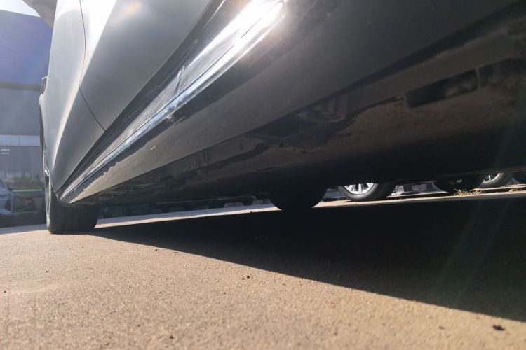 鸿蒙智行 智界S7 2024款 Max 后驱长航智驾版局部细节9002