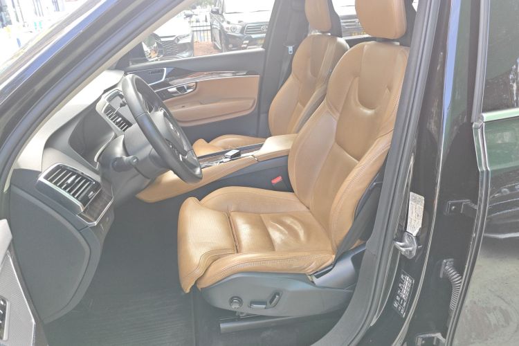 沃尔沃XC90 2015款 T6 智雅版 7座中控内饰19