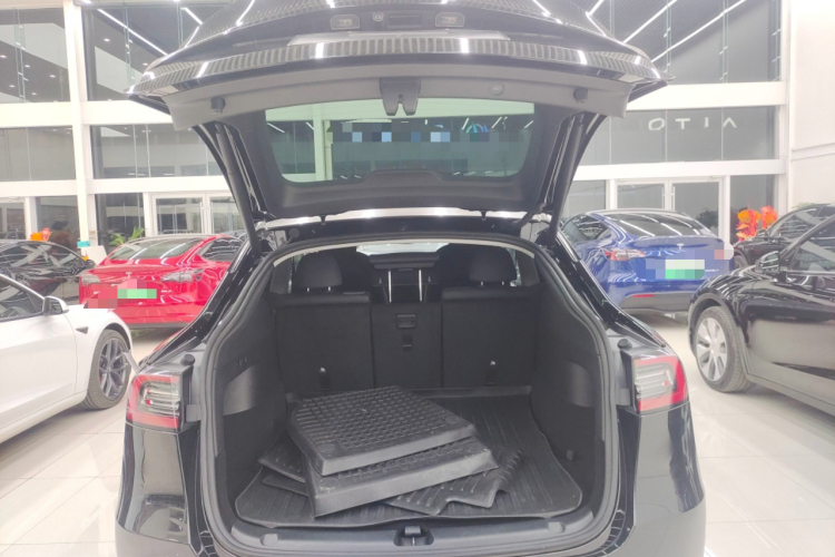 特斯拉 Model Y 2022款 长续航全轮驱动版机舱底盘23