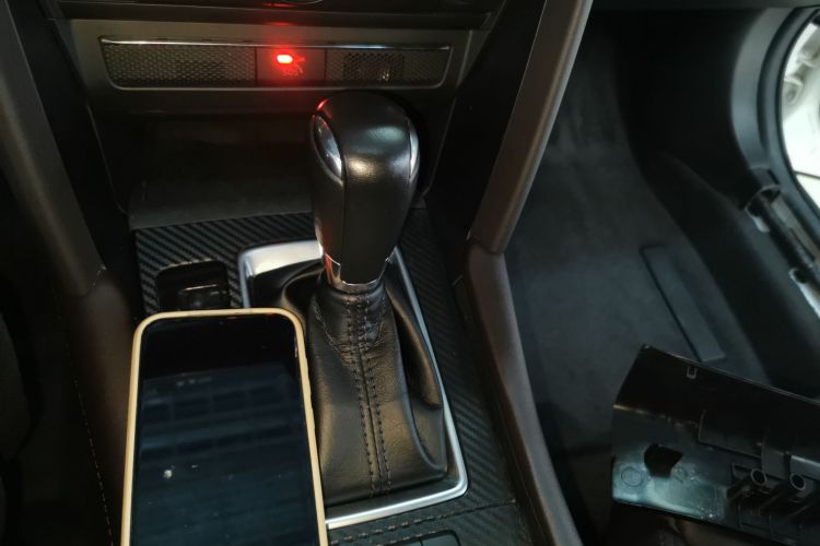 马自达CX-4 2021款 2.0L 自动两驱蓝天品位版中控内饰18