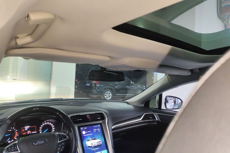 福特 蒙迪欧 2020款 EcoBoost 200 时尚型局部细节22