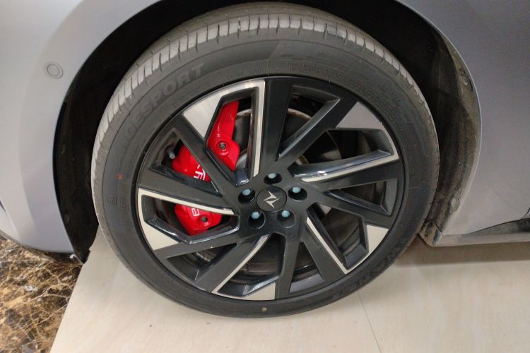 东风奕派 eπ007 2024款 纯电 540四驱Max版车身外观6007