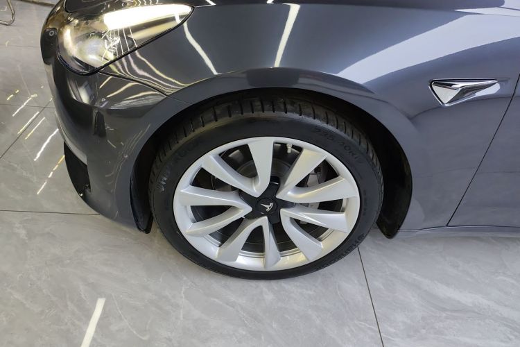 特斯拉 Model 3 2020款 改款 长续航后轮驱动版车身外观6007