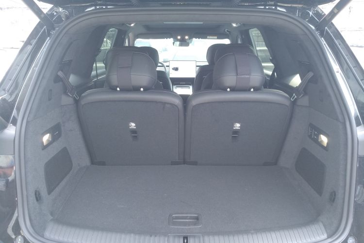 乐道L90 2025款 Ultra 六座版机舱底盘23