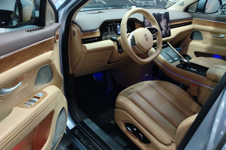 鸿蒙智行 问界M7 2024款 1.5T 四驱Plus版 5座中控内饰20