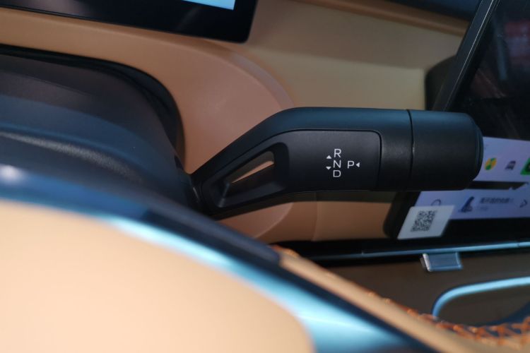 吉利银河 银河星舰7 EM-i 2025款 120km 探索+版局部细节18