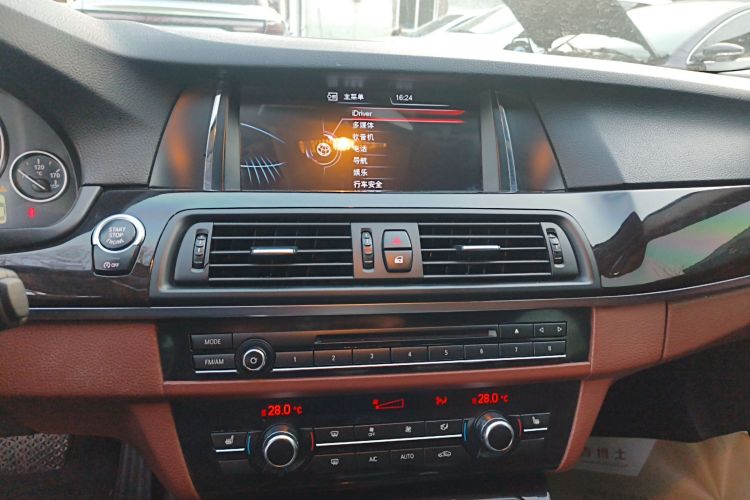 宝马5系 2014款 525Li 领先型局部细节16