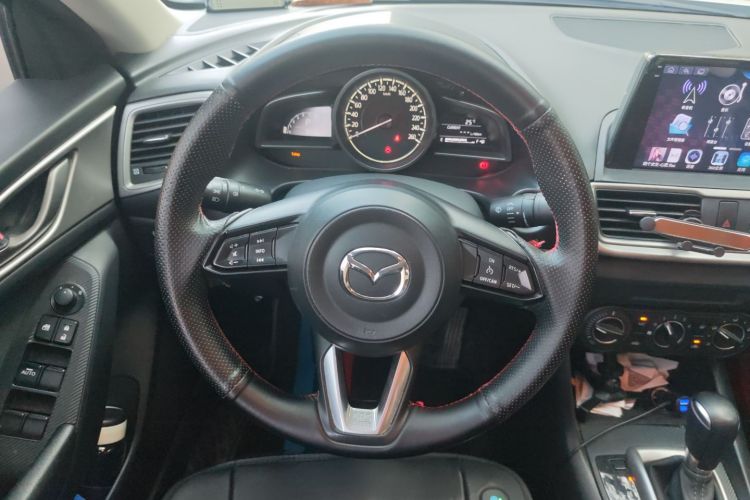 马自达3 昂克赛拉 2019款 云控版 三厢 1.5L 自动舒适型 国VI中控内饰13