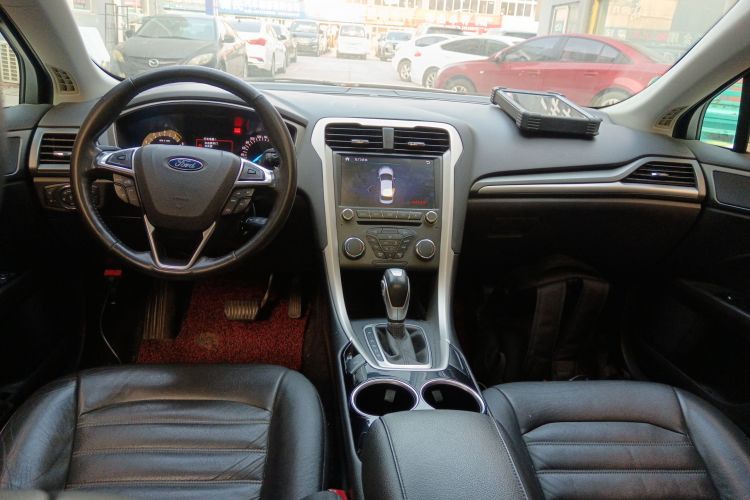 福特 蒙迪欧 2013款 1.5L GTDi180时尚型中控内饰7002