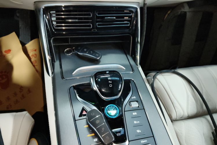 比亚迪 唐新能源 2024款 DM-p 冠军版 215KM 四驱旗舰型局部细节18