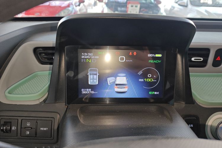 五菱汽车 宏光MINIEV 2022款 马卡龙臻享款 磷酸铁锂中控内饰14