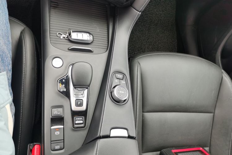 英菲尼迪QX50 2020款 改款 2.0T 两驱时尚版中控内饰18